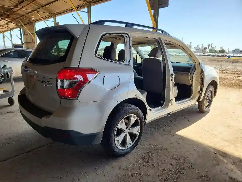 JF2SJAHC3FH402472 2015 SUBARU FORESTER-2