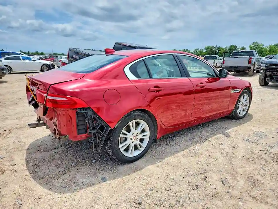 SAJAD4BG1HA973132 2017 JAGUAR XE-2