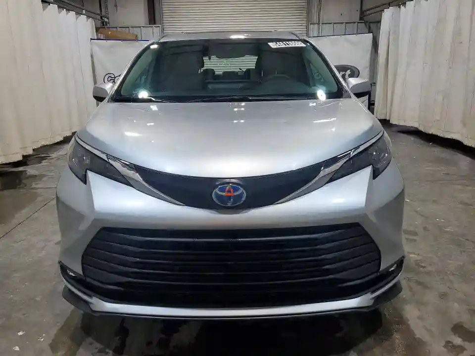 5TDYRKEC1SS243923 2025 TOYOTA SIENNA-4