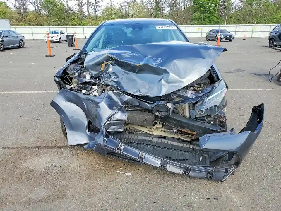 5YFBURHE2JP854755 2018 TOYOTA COROLLA-4