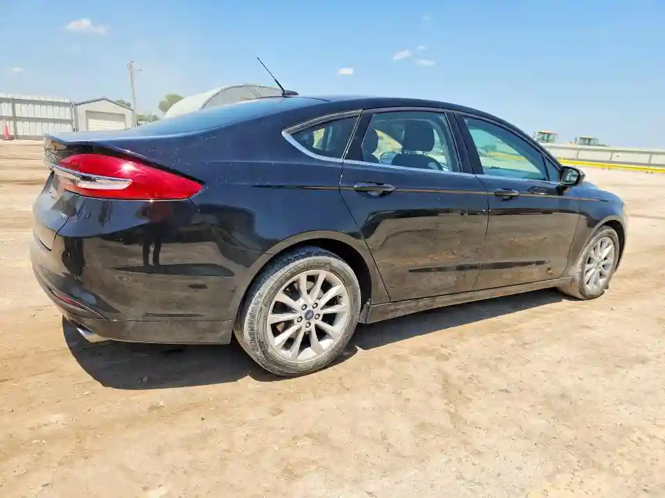 3FA6P0H70HR380417 2017 FORD FUSION-2