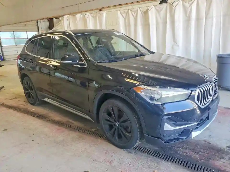 WBXJG9C0XL5P48829 2020 BMW X1-3
