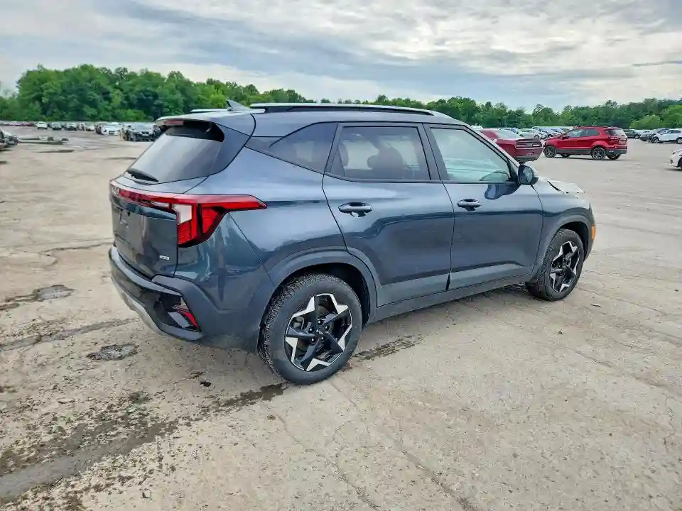 KNDEUCAA3S7813359 2025 KIA SELTOS-2