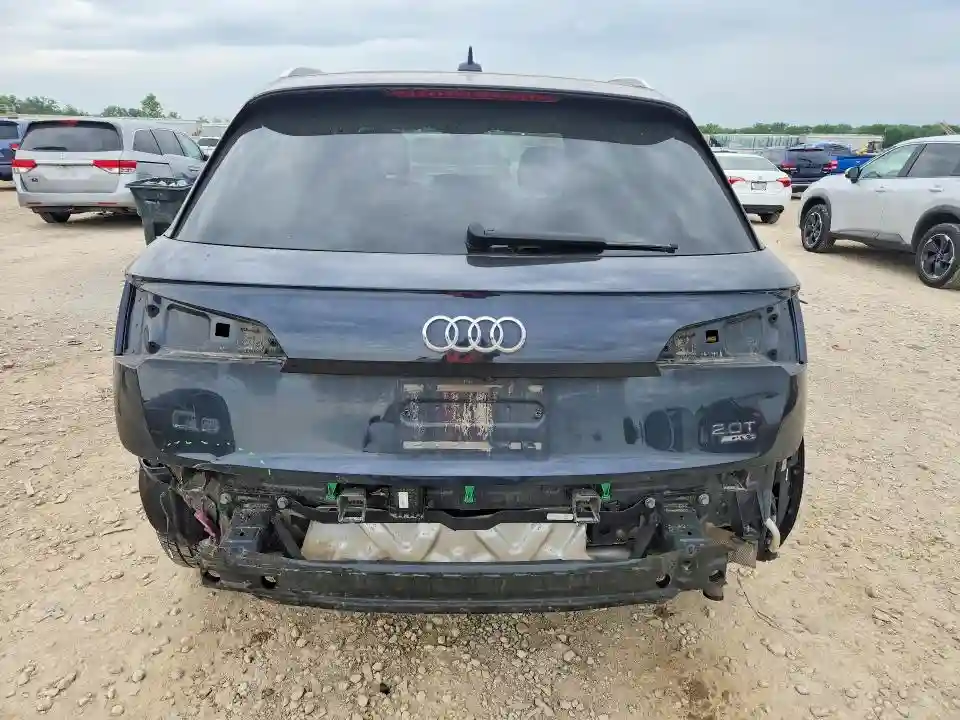 WA1BNAFY9J2195206 2018 AUDI Q5-5