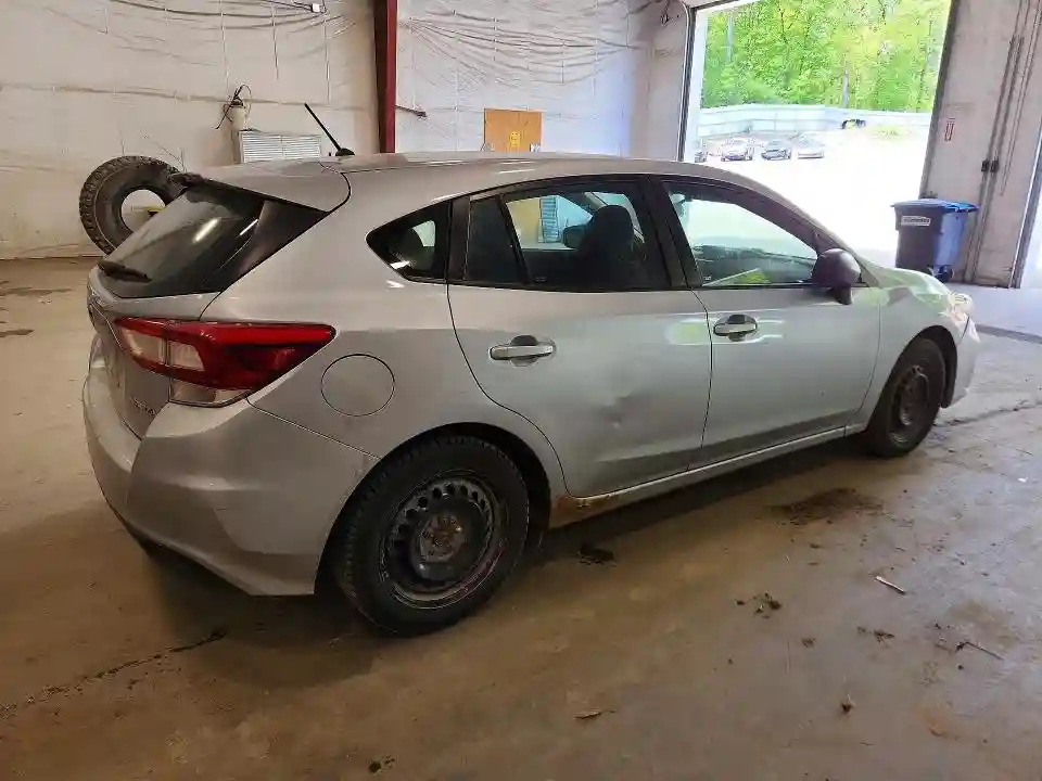 4S3GTAA63K3731943 2019 SUBARU IMPREZA-2