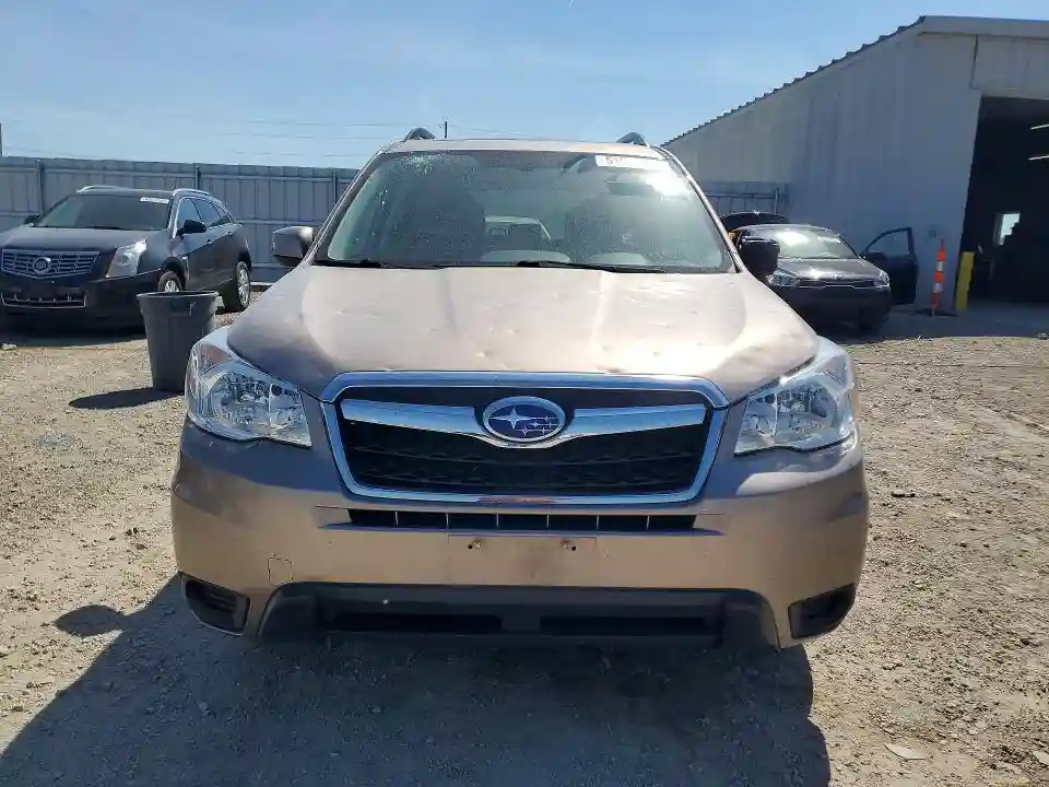 JF2SJADC9GH553257 2016 SUBARU FORESTER-4