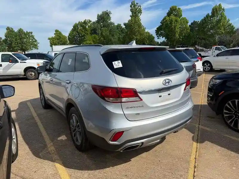 KM8SMDHF3HU179406 2017 HYUNDAI SANTA FE-2