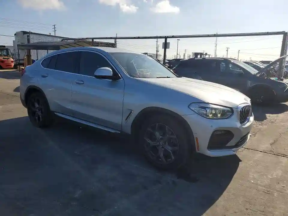 5UX2V1C02M9H86995 2021 BMW X4-3