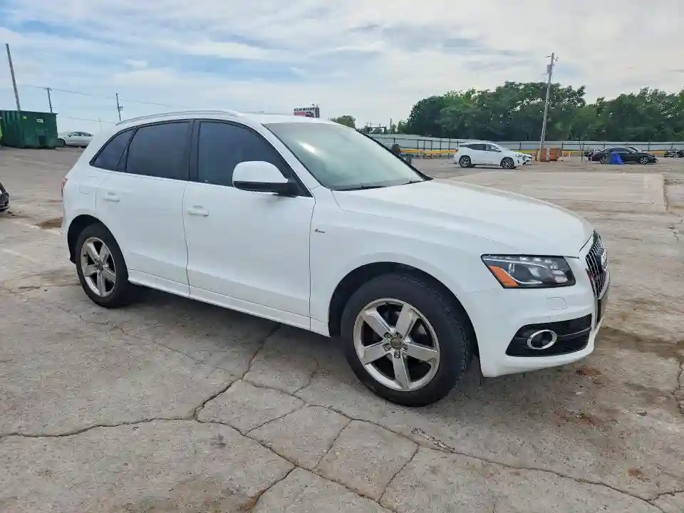 WA1DKAFP2BA009277 2011 AUDI Q5-3