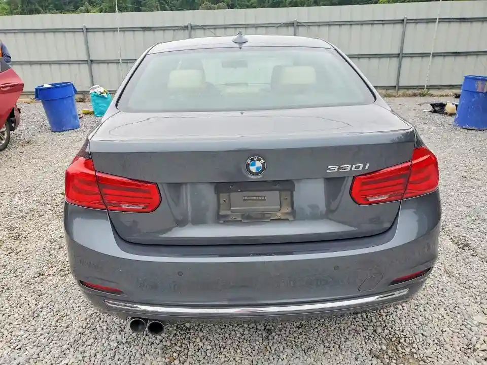 WBA8B9G37HNU54906 2017 BMW 3 SERIES-5