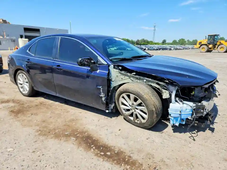 4T1C11AK1NU657644 2022 TOYOTA CAMRY-3