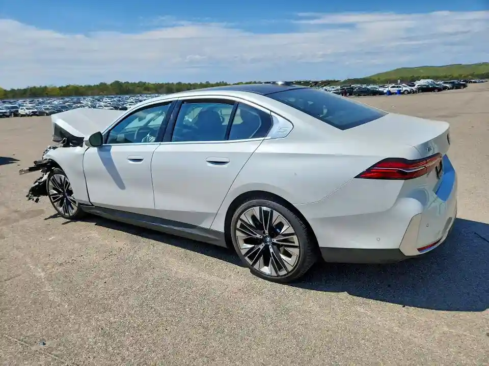 WBY13HG05SCS27426 2025 BMW ALL OTHER-1
