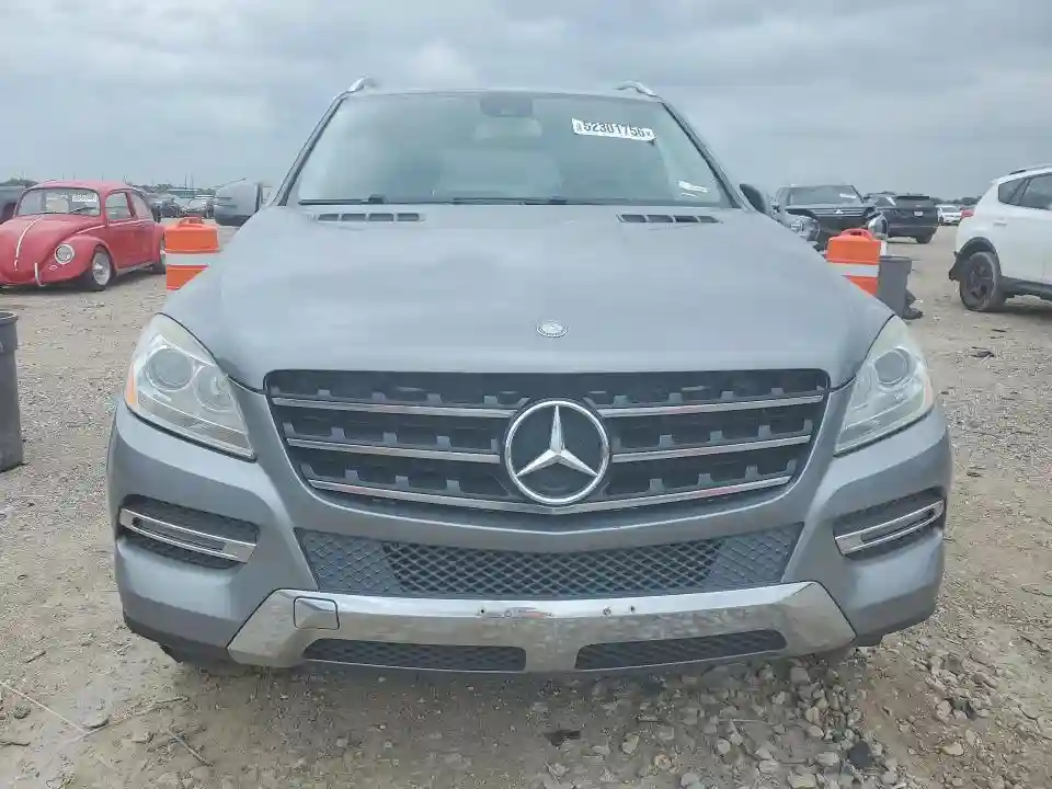4JGDA5HBXFA562181 2015 MERCEDES-BENZ M-CLASS-4
