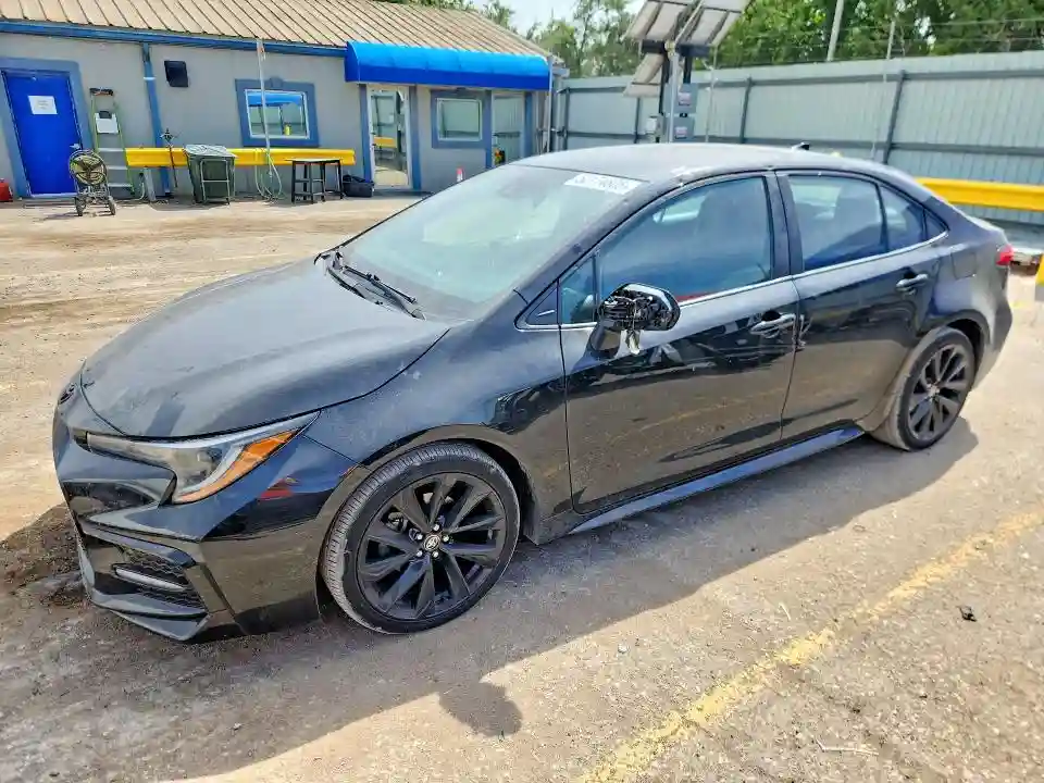 2022 TOYOTA COROLLA