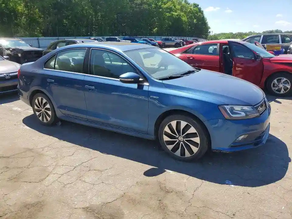 3VW637AJXGM417597 2016 VOLKSWAGEN JETTA-3