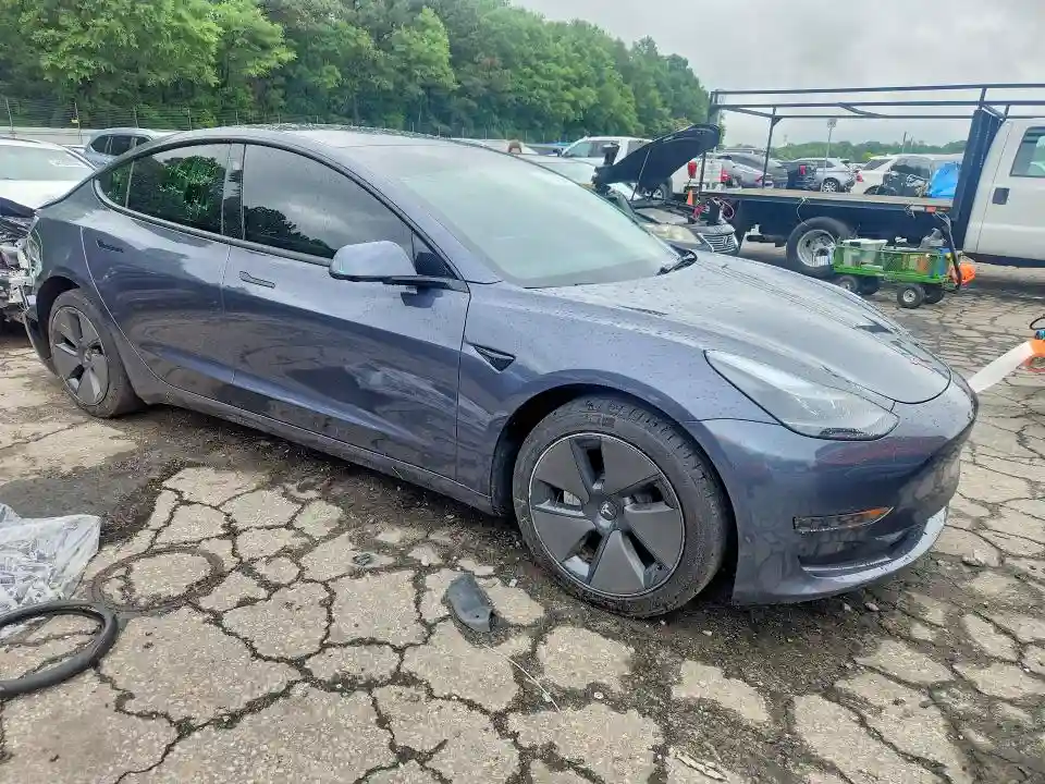 5YJ3E1EA3PF680266 2023 TESLA MODEL 3-3