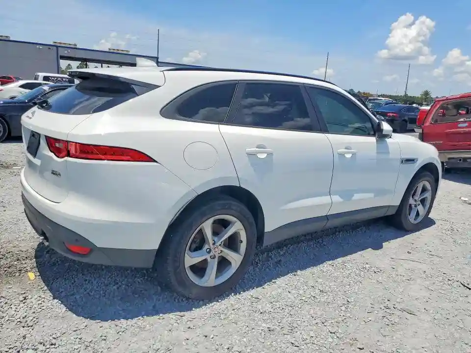 SADCJ2FXXJA322266 2018 JAGUAR F-PACE-2