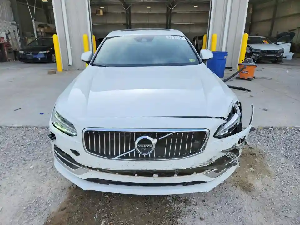 LVY992ML1JP036584 2018 VOLVO S90-4