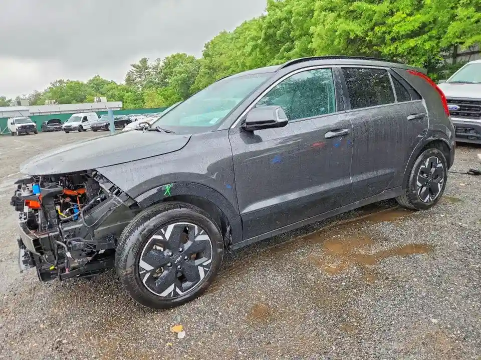 KNDCR3L16P5075534 2023 KIA NIRO-0