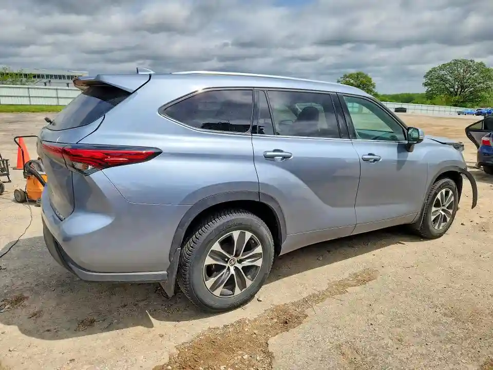 5TDGZRBHXMS079367 2021 TOYOTA HIGHLANDER-2