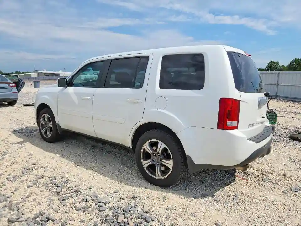 5FNYF3H34FB007853 2015 HONDA PILOT-1