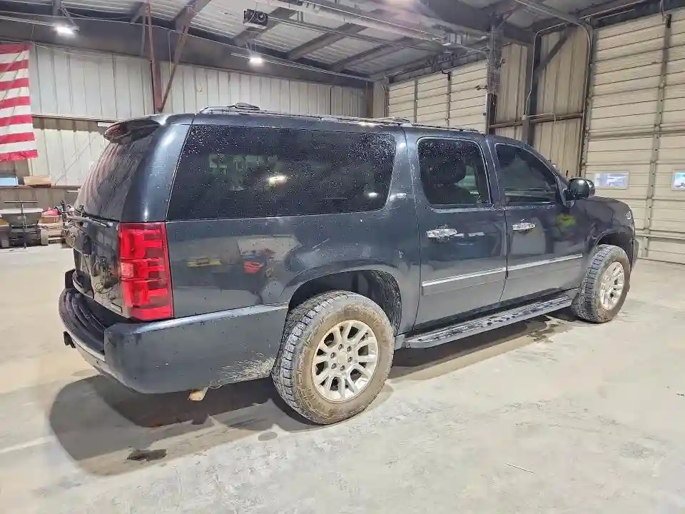 1GNSKKE38BR233955 2011 CHEVROLET SUBURBAN-2