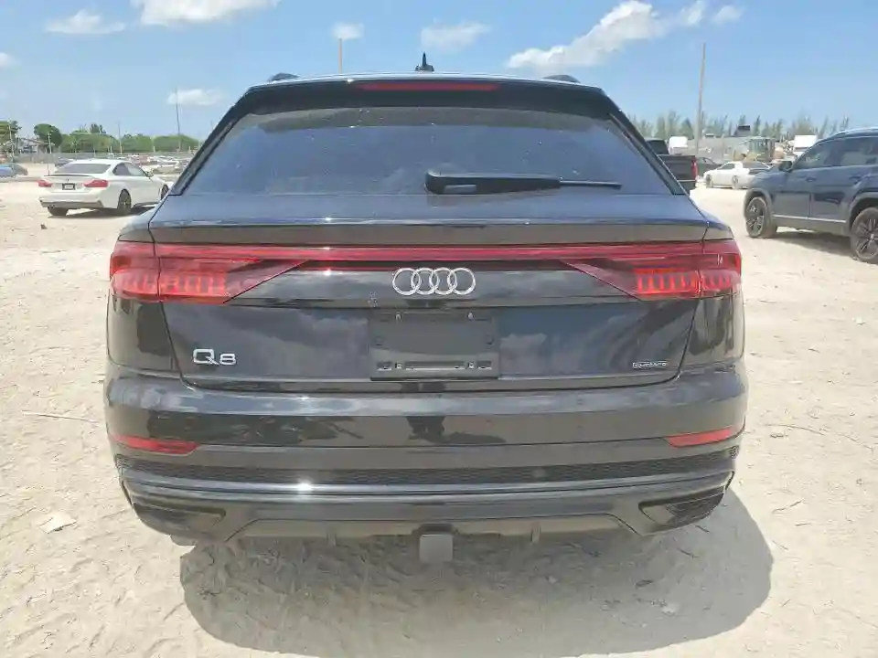 WA1FVAF1XKD042392 2019 AUDI Q8-5