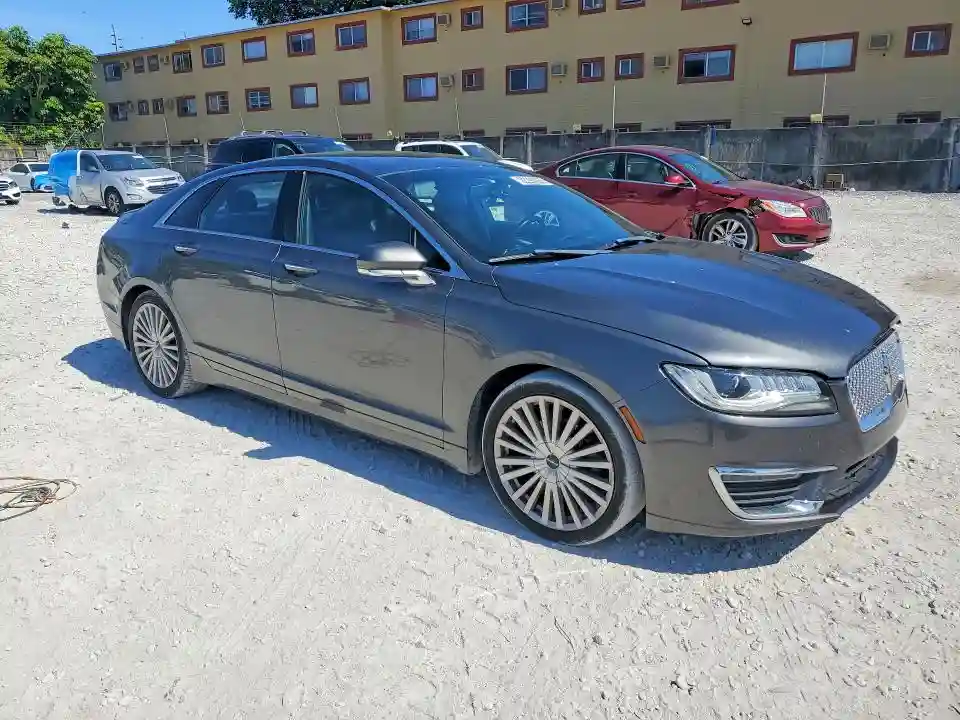 3LN6L5MU6HR638675 2017 LINCOLN MKZ-3