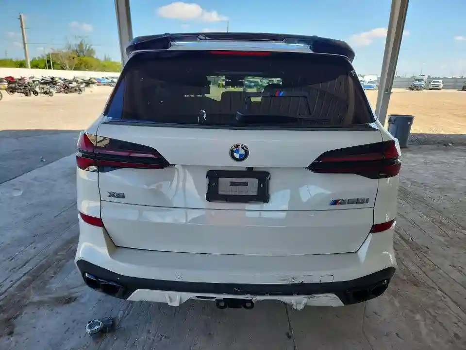 5UX33EU05S9W95715 2025 BMW X5-5