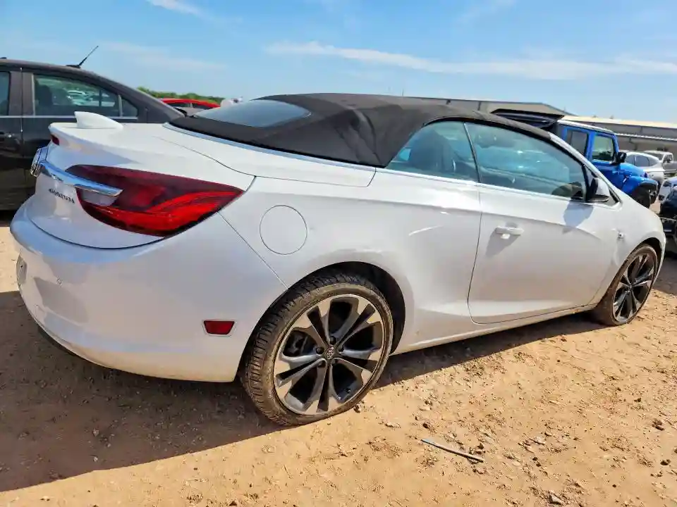 W04WT3N57GG057282 2016 BUICK CASCADA-2