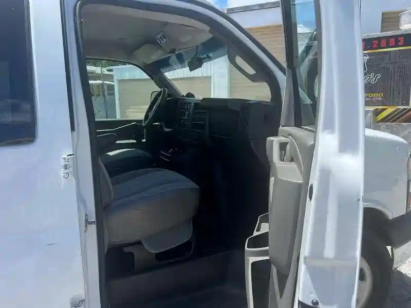 1GAZGPFG4G1167054 2016 CHEVROLET EXPRESS-4