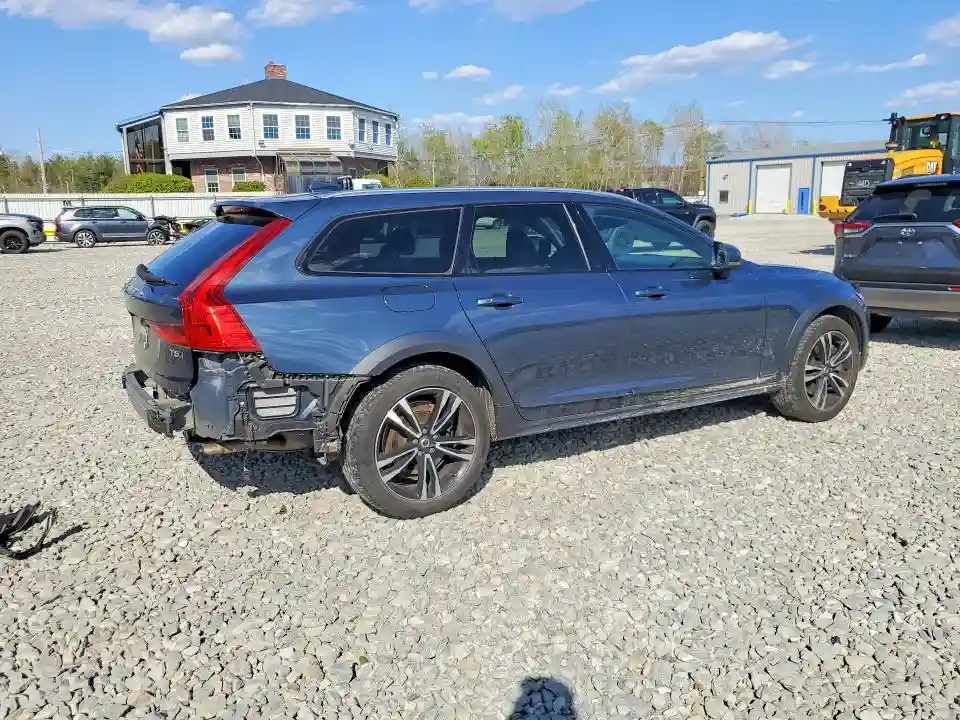 YV4102NK7J1028168 2018 VOLVO V90-2