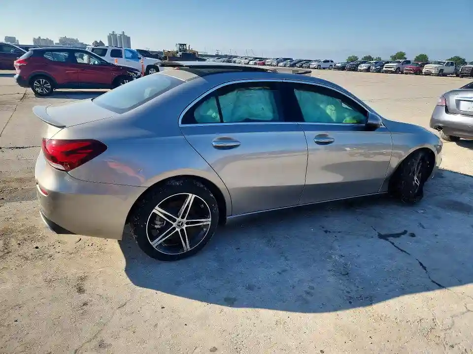 W1K3G4EB8LJ216919 2020 MERCEDES-BENZ A-CLASS-2
