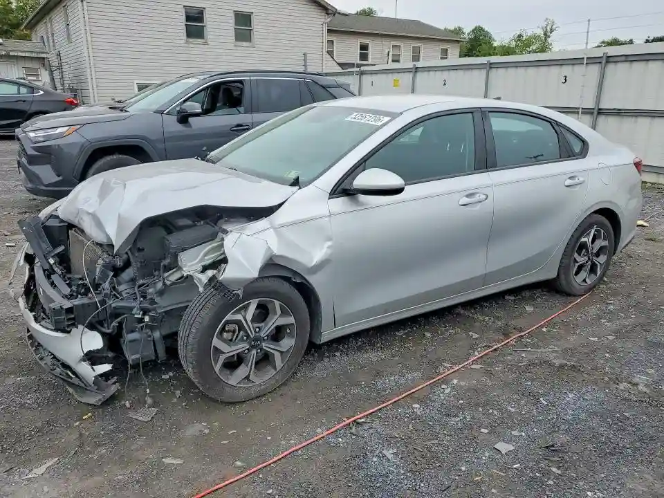 3KPF24AD0ME319196 2021 KIA FORTE-0