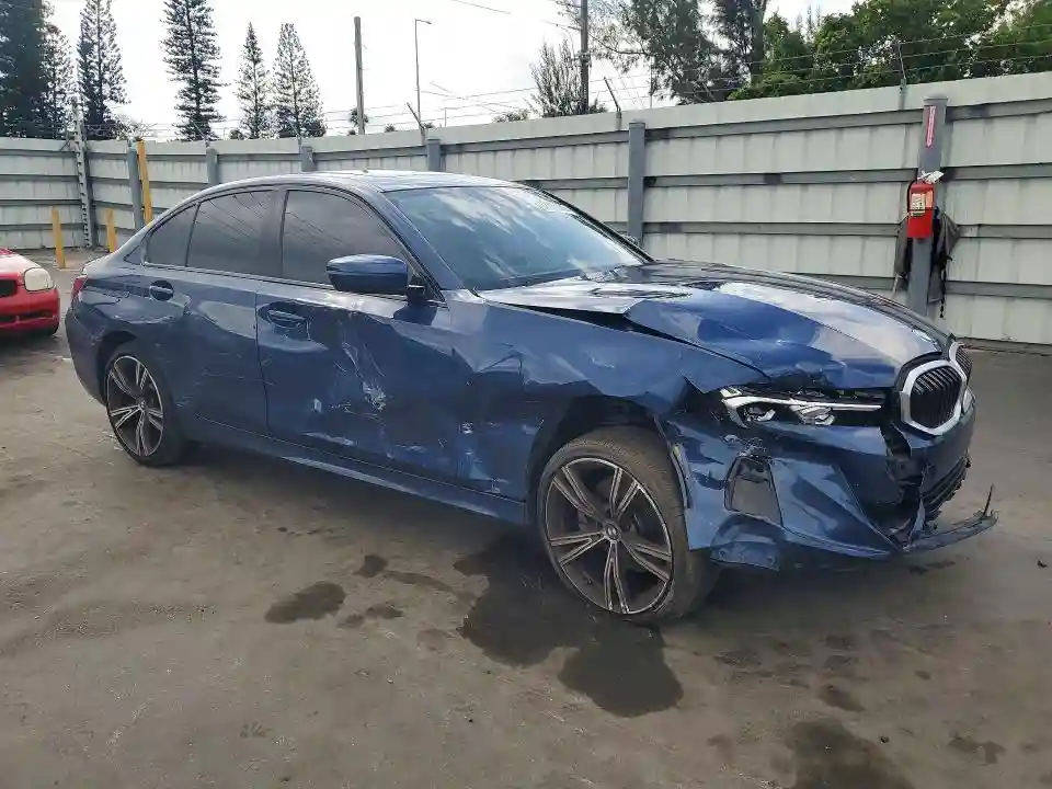 3MW69FF08P8D20478 2023 BMW 3 SERIES-3