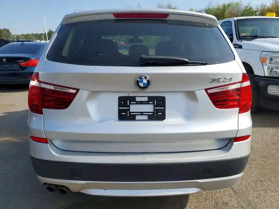 5UXWX5C59BL701923 2011 BMW X3-5