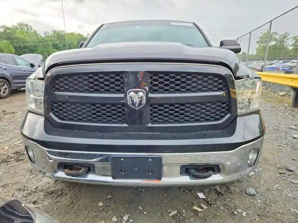 1C6RR7LM7FS626704 2015 RAM 1500-4