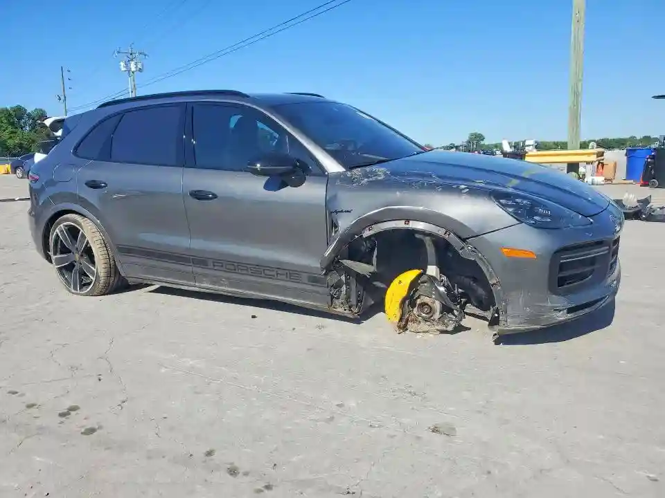 WP1AH2AY6LDA44156 2020 PORSCHE CAYENNE-3