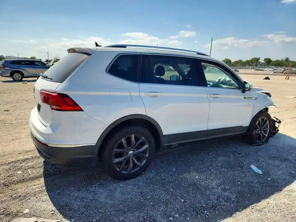 3VV3B7AX0RM031935 2024 VOLKSWAGEN TIGUAN-2