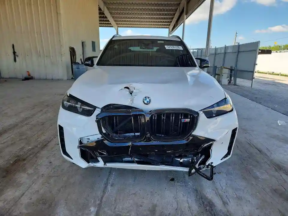 5UX33EU05S9W95715 2025 BMW X5-4