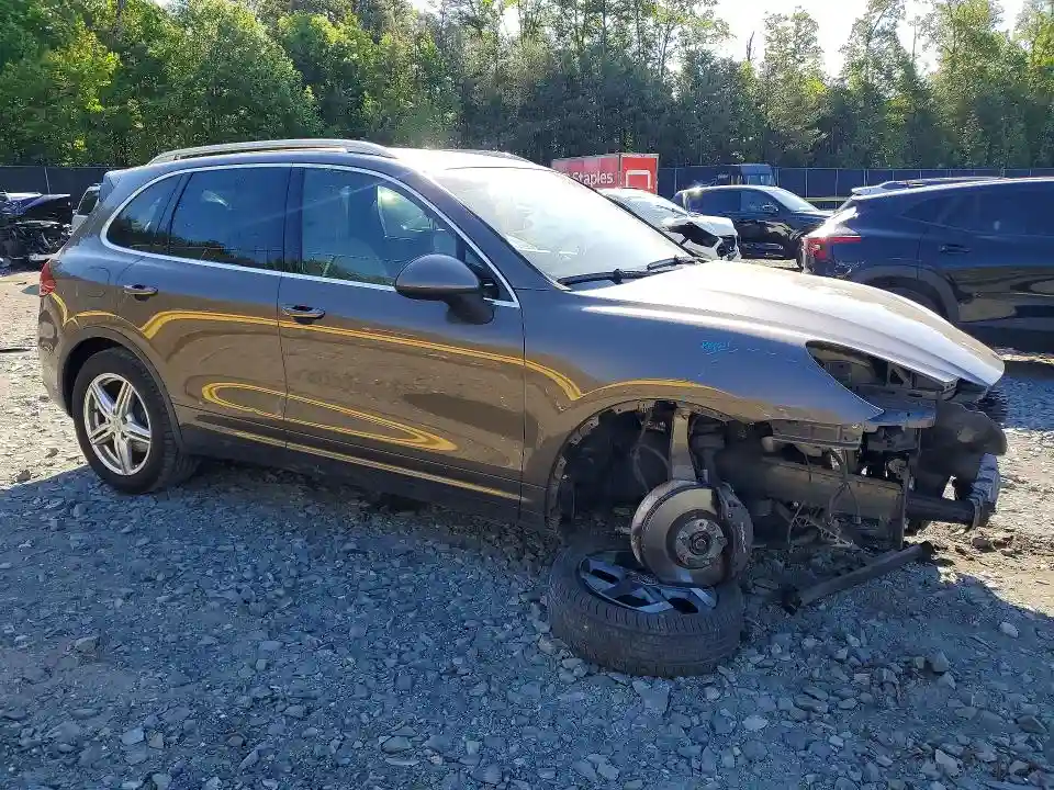 WP1AA2A20CLA11790 2012 PORSCHE CAYENNE-3