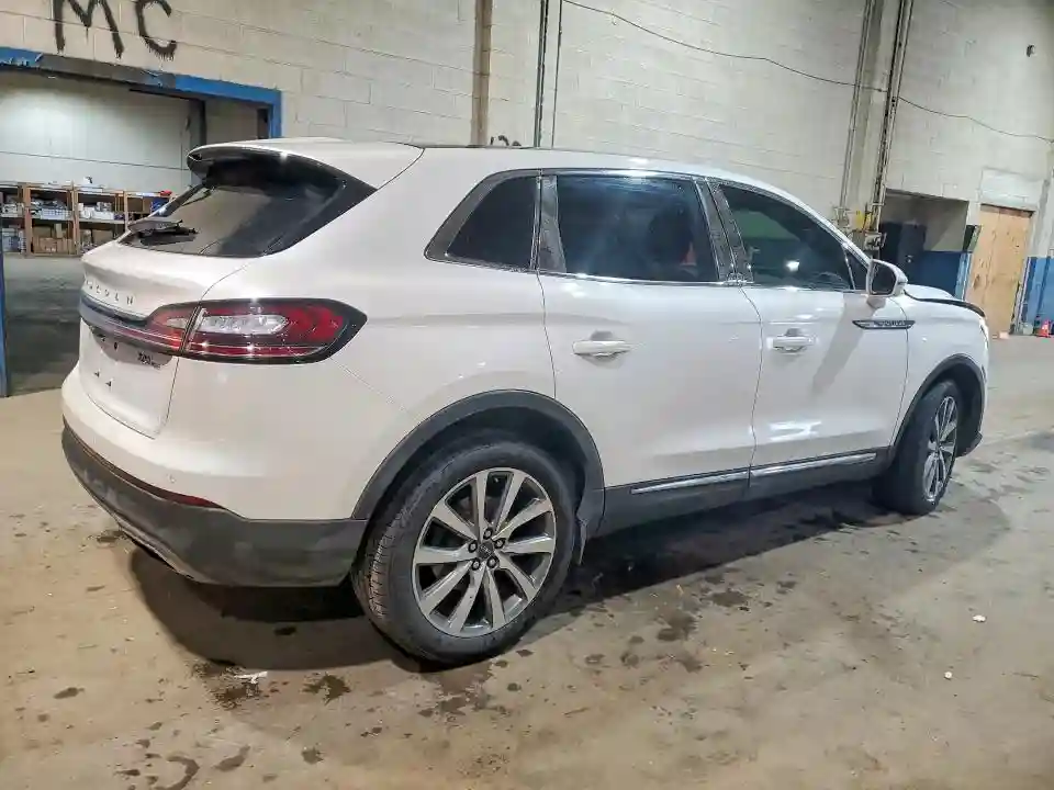 2LMPJ8K94KBL47127 2019 LINCOLN NAUTILUS-2