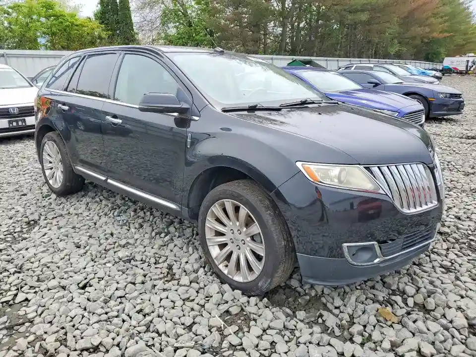 2LMDJ8JK1DBL00678 2013 LINCOLN MKX-3