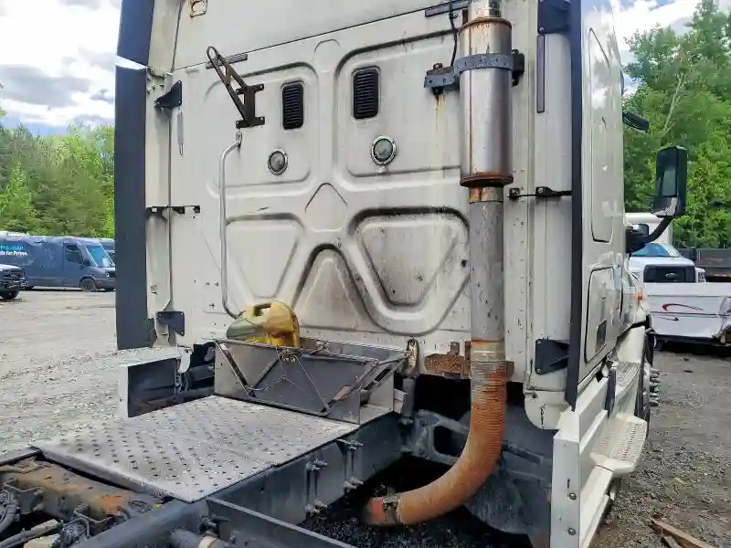 1FUJGLDV7FLGF3740 2015 FREIGHTLINER ALL OTHER-5