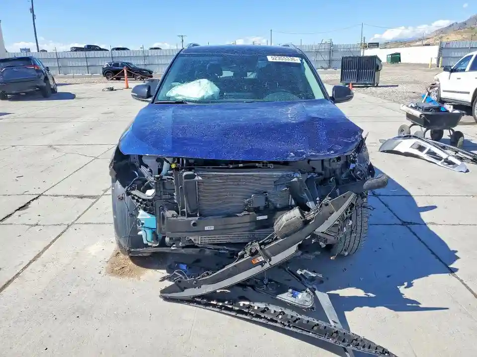 KNDETCA2XP7388046 2023 KIA SELTOS-4