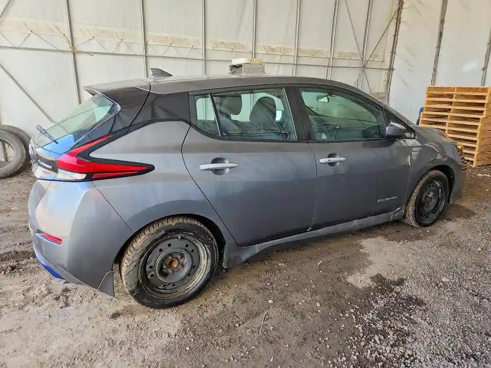 1N4AZ1CP9JC310257 2018 NISSAN LEAF-2