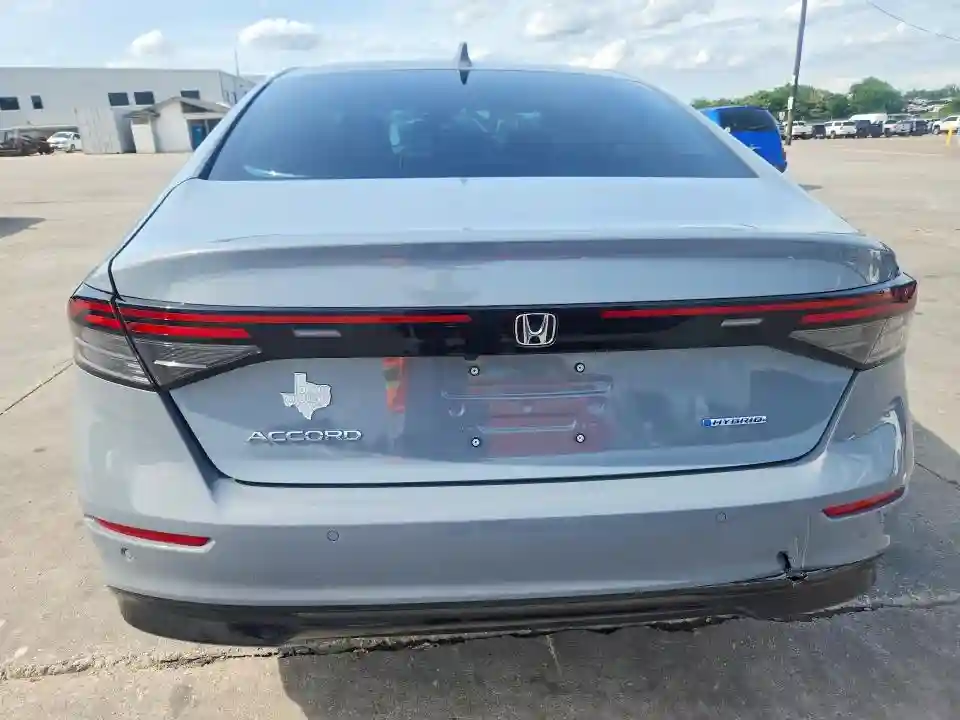 1HGCY2F62TA028668 2026 HONDA ACCORD-5