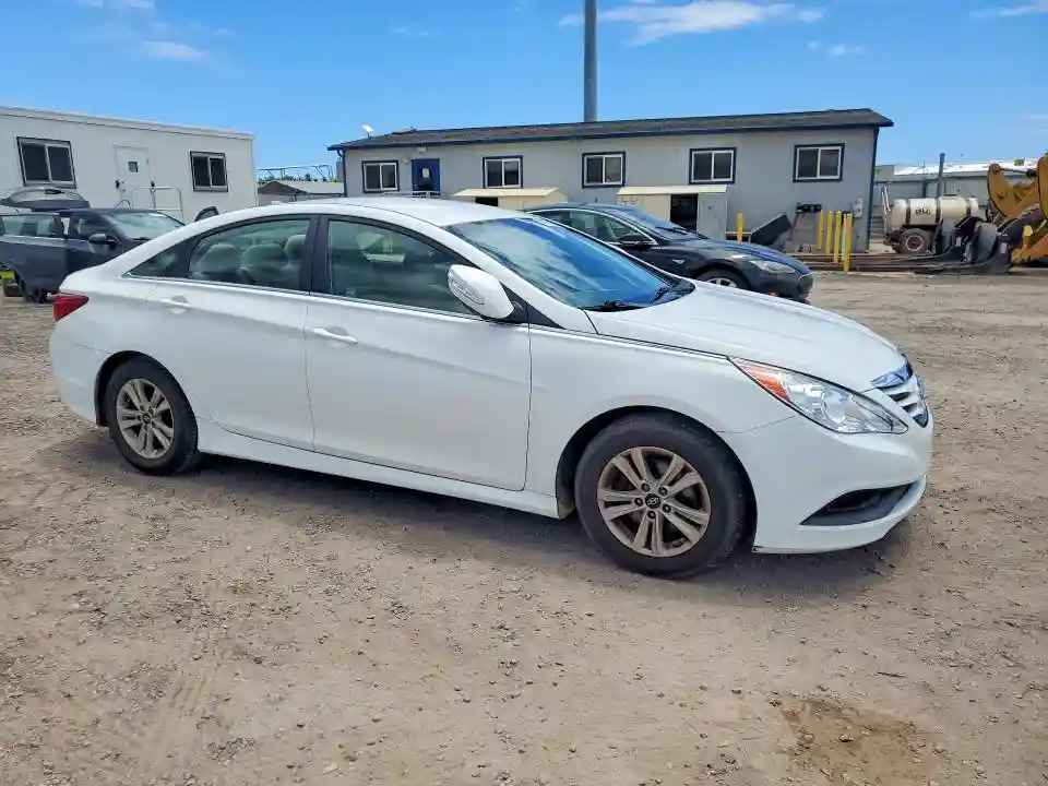 5NPEB4AC4EH936651 2014 HYUNDAI SONATA-3