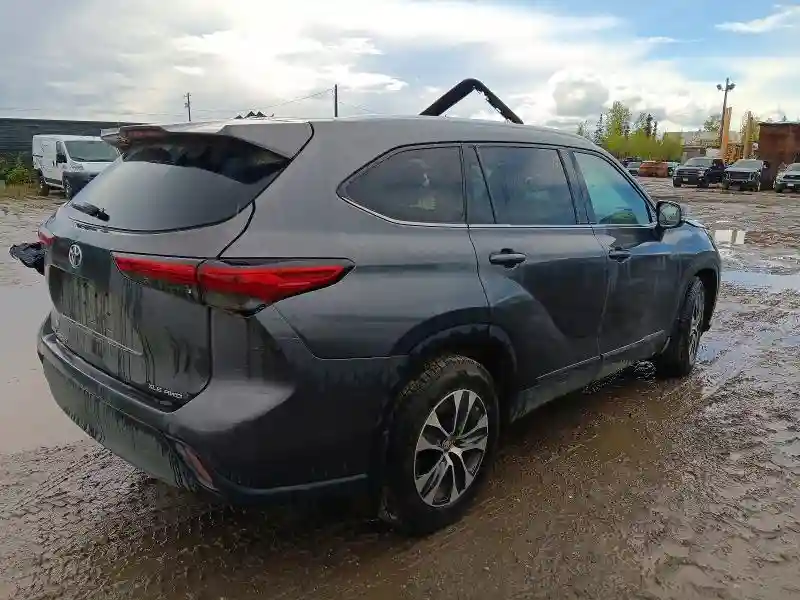 5TDGZRBHXMS115848 2021 TOYOTA HIGHLANDER-2