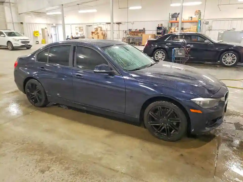 WBA3B5C58EF599744 2014 BMW 3 SERIES-3